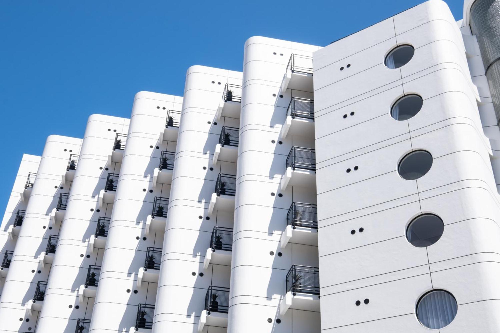 Flamingo 804 - Stylish Floor Sea Point With Daily Housekeeping Apartment